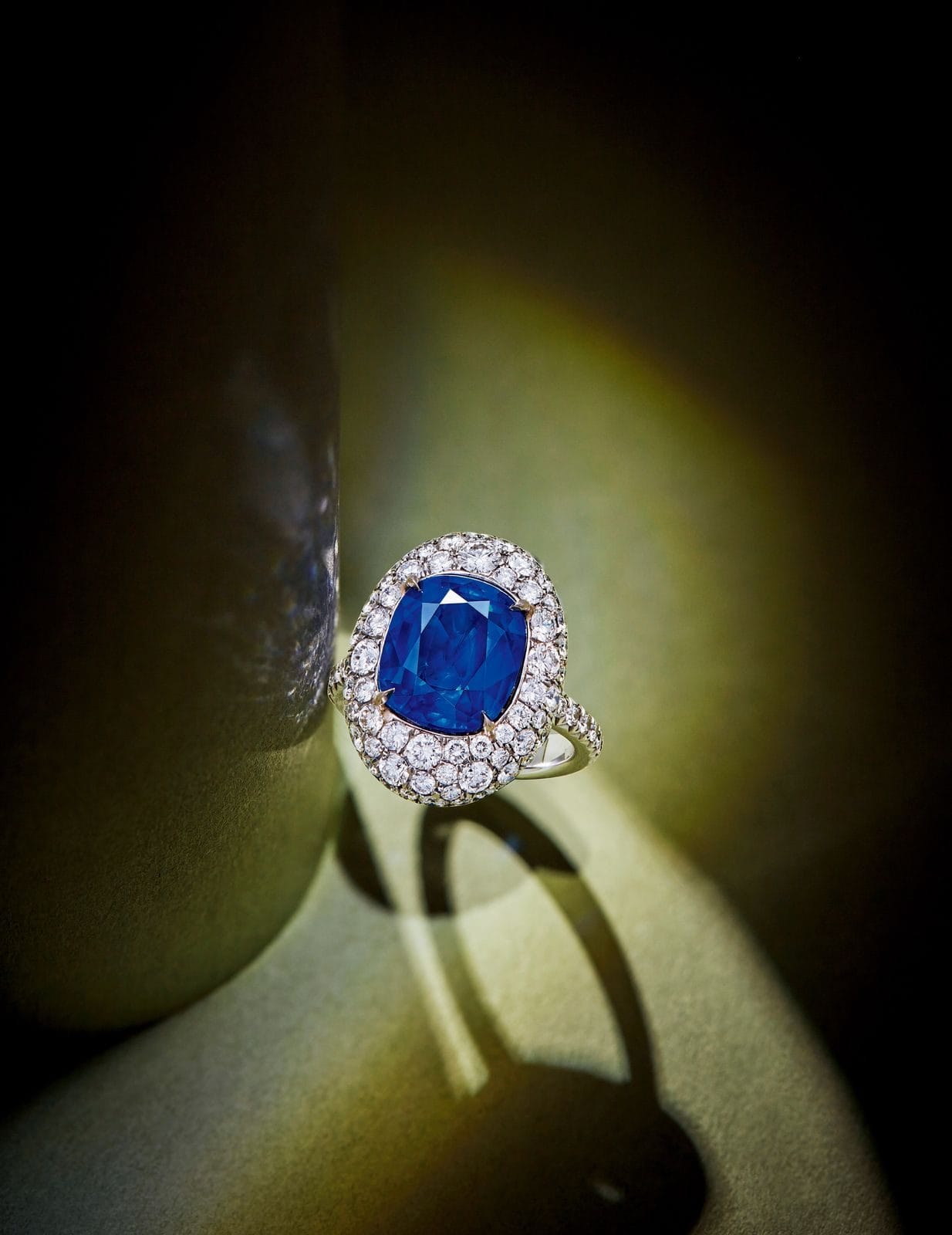 Natural Kashmir Sapphire & Diamond Ring
